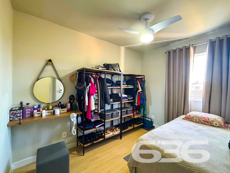 Surpreenda-se com este charmoso sobrado geminado à venda no bairro Guanabara, em Joinville/SC! Um lar planejado nos mínimos detalhes para quem busca praticidade, conforto e estilo em cada ambiente.

Com 61,19m² de área, esta residência oferece ambientes bem distribuídos em um projeto contemporâneo que valoriza cada metro quadrado. No térreo, você é recebido por uma sala de estar aconchegante e integrada à área de jantar, com iluminação moderna e um toque de sofisticação na parede em destaque.

No piso superior, dois dormitórios bem ventilados e iluminados garantem o conforto da família, além de um banheiro social com acabamento moderno.

Localizado em rua pavimentada, este imóvel está próximo a shoppings, escolas, hospitais, transporte público e diversos serviços essenciais. E o melhor: aceita animais de estimação e já conta com conexão por fibra ótica!

Bairro Guanabara – um dos mais estratégicos de Joinville, com excelente infraestrutura e fácil acesso às demais regiões da cidade.

Agende agora sua visita com a 636 Negócios Imobiliários e encante-se com o seu novo lar. Porque viver bem é uma escolha – e você merece o melhor!
 
636 NEGÓCIOS IMOBILIÁRIOS: A SUA MELHOR ESCOLHA
Com mais de 30 anos de experiência, a 636 Negócios Imobiliários é sua parceira ideal para encontrar o imóvel perfeito. Estamos prontos para ajudá-lo a fazer deste imóvel o seu novo lar.
 
Telefone: (47) 3451-0636
WhatsApp: (47) 99190-0636
 
Não perca esta oportunidade única. Visite nosso site para mais informações: i636.com.br