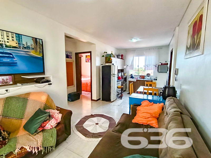Se você está em busca de qualidade de vida e praticidade, esta é a oportunidade perfeita para realizar seu sonho de ter um lar em Joinville! Apresentamos um encantador apartamento à venda no bairro Comasa, oferecendo toda a modernidade e conforto necessários para você e sua família. Este imóvel, com uma área construída de 67,98 m², é a escolha ideal para quem deseja viver em um espaço acolhedor, funcional e bem localizado.
Situado em uma rua pavimentada e com acesso fácil às principais vias e transportes públicos, este apartamento destaca-se por sua comodidade e proximidade de serviços essenciais, como escolas, hospitais e comércio em geral. Além disso, está a apenas um passo de um dos bairros mais dinâmicos de Joinville, garantindo que você e sua família tenham tudo que precisam ao alcance de suas mãos.
Ao adentrar este imóvel, você será recebido por uma sala de estar integrada à sala de jantar, proporcionando um ambiente sofisticado e acolhedor para receber amigos e familiares. A cozinha é um convite à preparação de deliciosas refeições. Este apartamento também dispõe de dois dormitórios bem iluminados, perfeitos para criar um espaço de descanso e tranquilidade.
A área externa é um destaque à parte! Aqui, você encontrará uma sacada charmosa e uma churrasqueira, ideal para desfrutar de momentos de lazer e descontração. O imóvel é totalmente murado, garantindo a segurança e privacidade que você e sua família merecem. E para completar, conta com uma garagem coberta, portão eletrônico e a conveniência de conexão com internet por fibra.
A vida no Comasa oferece a combinação ideal de paz e conveniência urbana. Permite animais, o que é perfeito para os amantes de pets que desejam morar em um espaço que acolha todos os membros da família, inclusive os de quatro patas.
Não deixe passar esta oportunidade única de viver bem em Joinville.
636 NEGÓCIOS IMOBILIÁRIOS: A SUA MELHOR ESCOLHA
Com mais de 30 anos de experiência, a 636 Negócios Imobiliários é sua parceira ideal para encontrar o imóvel perfeito. Estamos prontos para ajudá-lo a fazer deste imóvel o seu novo lar.
Telefone: (47) 3451-0636
WhatsApp: (47) 99190-0636
Não perca esta oportunidade única. Visite nosso site para mais informações: i636.com.br