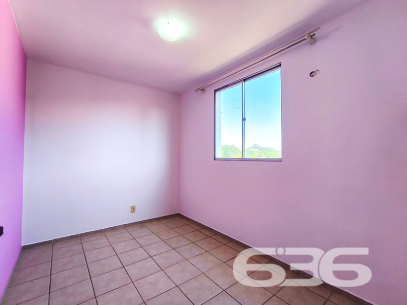 Apartamento dos Sonhos à Venda em Joinville - Bairro América

Se você está em busca de um novo lar que ofereça conforto, praticidade e uma localização incrível, então sua busca termina aqui! Apresentamos este encantador apartamento localizado na cidade encantadora de Joinville, SC, no cobiçado Bairro América. Este imóvel não é apenas um endereço, mas um convite a uma nova vida repleta de comodidade e tranquilidade.

Vista incomparável e local privilegiado

Situado em uma área estratégica, este imóvel proporciona fácil acesso às principais vias da cidade. Além disso, está a poucos minutos de diversos serviços essenciais, como escolas renomadas, shoppings, hospitais e transporte público. A rua pavimentada e o entorno arborizado adicionam um charme especial a este recanto urbano.

Conforto e praticidade em cada detalhe

Este apartamento é uma joia que espera por você. Com 51,83 m² de área construída, cada metro quadrado deste espaço foi planejado para oferecer o máximo de conforto e funcionalidade. Os dois dormitórios amplos permitem a versatilidade que sua família precisa. A sala de estar integrada com a sala de jantar oferece um espaço perfeito para relaxar ou entreter convidados.

Cozinha prática e bem equipada

A cozinha planejada é um convite aos amantes da culinária, oferecendo um espaço organizado para suas aventuras gastronômicas. O apartamento ainda conta com um banheiro, perfeitamente adaptado para atender as necessidades de seus ocupantes.

Facilidades e segurança à sua porta

A garagem coberta garante a proteção de seu veículo, enquanto o portão eletrônico e o interfone proporcionam a segurança e praticidade que sua família merece. Os muros e cercas ao redor do imóvel asseguram a privacidade, mantendo sua intimidade e conforto.

Jardim e bem-estar

O jardim do imóvel é um espaço perfeito para relaxar ao ar livre e aproveitar momentos de lazer com familiares e amigos. Além disso, a permissão para animais é um bônus extra, garantindo que seus fiéis companheiros também tenham um lar acolhedor.

Sua nova vida em um clique

Este apartamento é mais do que uma propriedade, é a promessa de novas experiências, segurança e um estilo de vida moderno e prático. Não perca a oportunidade de viver em um dos bairros mais desejados de Joinville. Agende uma visita e descubra pessoalmente todas as maravilhas que este imóvel tem a oferecer. Entre em contato conosco hoje mesmo!

 636 NEGÓCIOS IMOBILIÁRIOS: A SUA MELHOR ESCOLHA
Com mais de 30 anos de experiência, a 636 Negócios Imobiliários é sua parceira ideal para encontrar o imóvel perfeito. Estamos prontos para ajudá-lo a fazer deste imóvel o seu novo lar.
 
Telefone: (47) 3451-0636
WhatsApp: (47) 99190-0636
 
Não perca esta oportunidade única. Visite nosso site para mais informações: i636.com.br