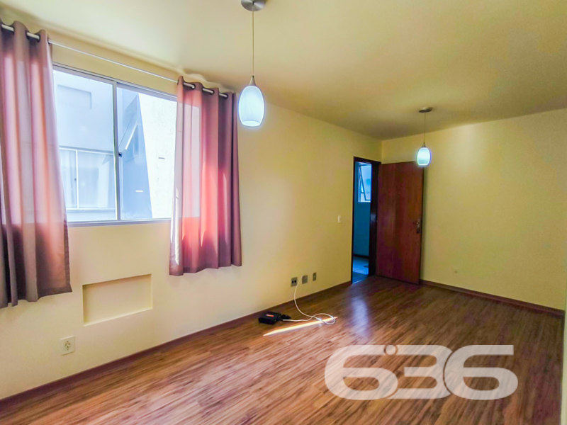 Apartamento dos Sonhos à Venda em Joinville - Bairro América

Se você está em busca de um novo lar que ofereça conforto, praticidade e uma localização incrível, então sua busca termina aqui! Apresentamos este encantador apartamento localizado na cidade encantadora de Joinville, SC, no cobiçado Bairro América. Este imóvel não é apenas um endereço, mas um convite a uma nova vida repleta de comodidade e tranquilidade.

Vista incomparável e local privilegiado

Situado em uma área estratégica, este imóvel proporciona fácil acesso às principais vias da cidade. Além disso, está a poucos minutos de diversos serviços essenciais, como escolas renomadas, shoppings, hospitais e transporte público. A rua pavimentada e o entorno arborizado adicionam um charme especial a este recanto urbano.

Conforto e praticidade em cada detalhe

Este apartamento é uma joia que espera por você. Com 51,83 m² de área construída, cada metro quadrado deste espaço foi planejado para oferecer o máximo de conforto e funcionalidade. Os dois dormitórios amplos permitem a versatilidade que sua família precisa. A sala de estar integrada com a sala de jantar oferece um espaço perfeito para relaxar ou entreter convidados.

Cozinha prática e bem equipada

A cozinha planejada é um convite aos amantes da culinária, oferecendo um espaço organizado para suas aventuras gastronômicas. O apartamento ainda conta com um banheiro, perfeitamente adaptado para atender as necessidades de seus ocupantes.

Facilidades e segurança à sua porta

A garagem coberta garante a proteção de seu veículo, enquanto o portão eletrônico e o interfone proporcionam a segurança e praticidade que sua família merece. Os muros e cercas ao redor do imóvel asseguram a privacidade, mantendo sua intimidade e conforto.

Jardim e bem-estar

O jardim do imóvel é um espaço perfeito para relaxar ao ar livre e aproveitar momentos de lazer com familiares e amigos. Além disso, a permissão para animais é um bônus extra, garantindo que seus fiéis companheiros também tenham um lar acolhedor.

Sua nova vida em um clique

Este apartamento é mais do que uma propriedade, é a promessa de novas experiências, segurança e um estilo de vida moderno e prático. Não perca a oportunidade de viver em um dos bairros mais desejados de Joinville. Agende uma visita e descubra pessoalmente todas as maravilhas que este imóvel tem a oferecer. Entre em contato conosco hoje mesmo!

 636 NEGÓCIOS IMOBILIÁRIOS: A SUA MELHOR ESCOLHA
Com mais de 30 anos de experiência, a 636 Negócios Imobiliários é sua parceira ideal para encontrar o imóvel perfeito. Estamos prontos para ajudá-lo a fazer deste imóvel o seu novo lar.
 
Telefone: (47) 3451-0636
WhatsApp: (47) 99190-0636
 
Não perca esta oportunidade única. Visite nosso site para mais informações: i636.com.br
