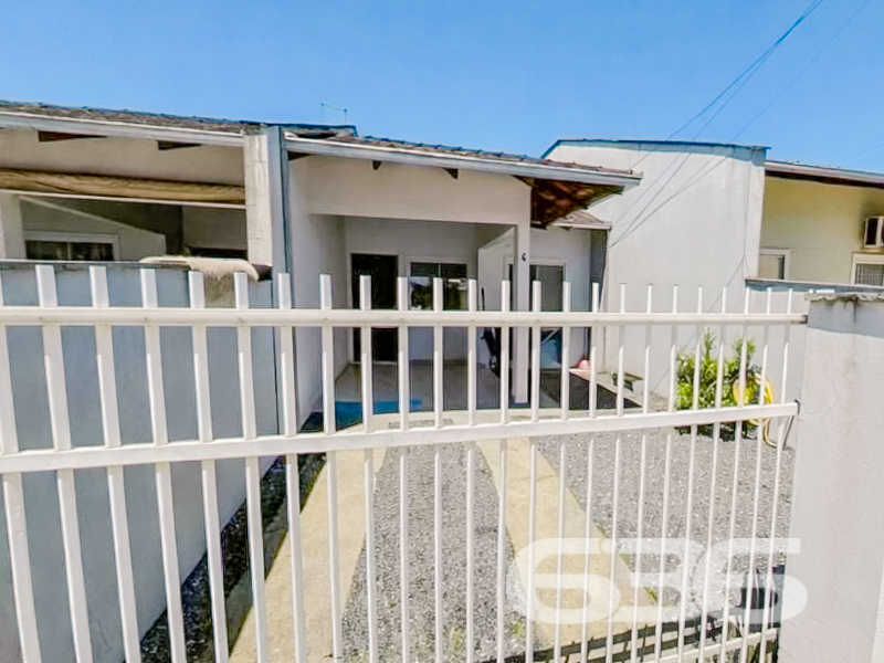 Casa à venda no Vila Nova, Joinville | aprox. 54m²