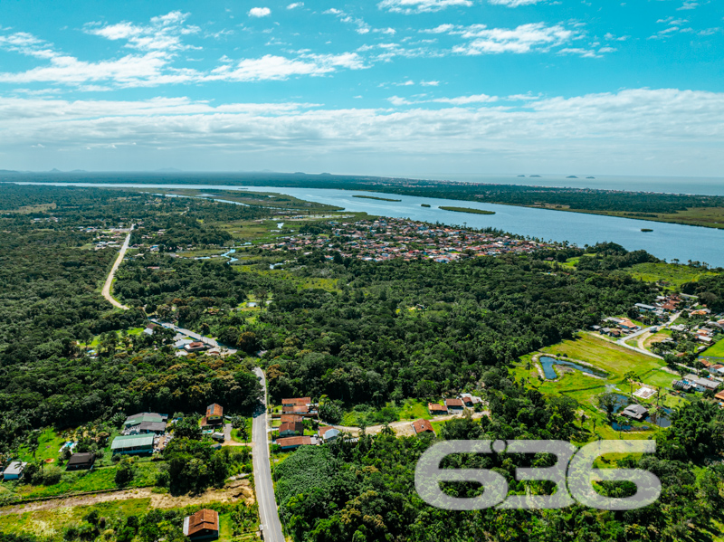 Terreno - Pinheiros - Balneário Barra do Sul