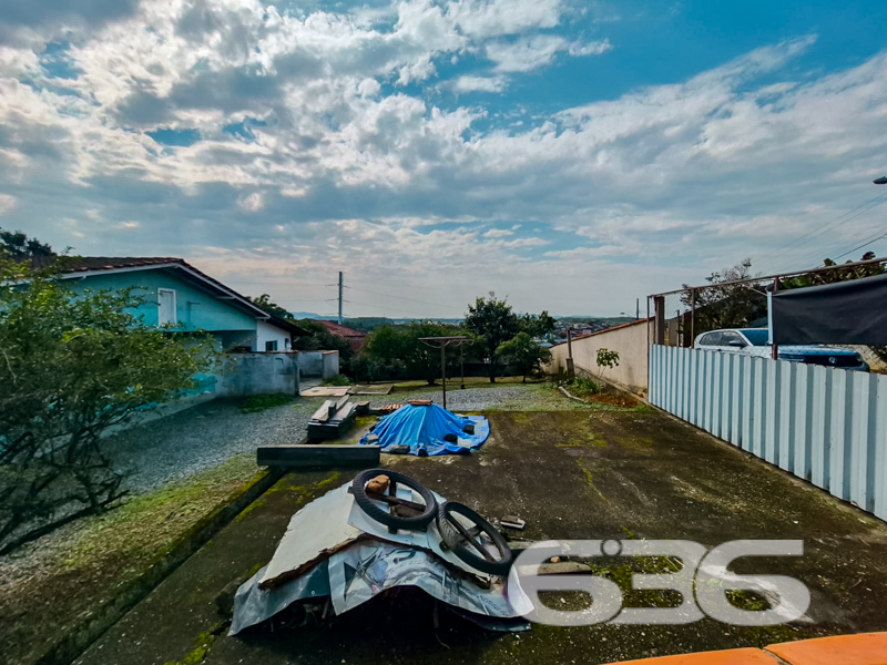 Terreno à venda no Jarivatuba, Joinville | esquina