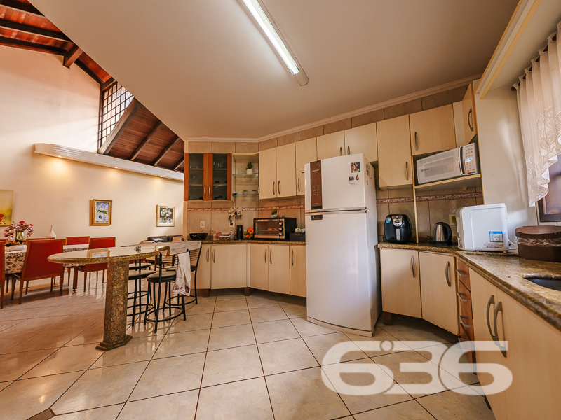 Casa à venda no Costa e Silva, Joinville | ESTUDA