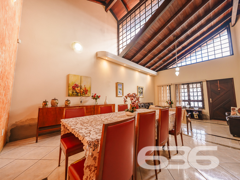 Casa à venda no Costa e Silva, Joinville | ESTUDA
