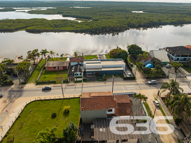 Residência - Costeira - Balneário Barra do Sul