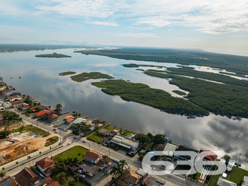 Residência - Costeira - Balneário Barra do Sul