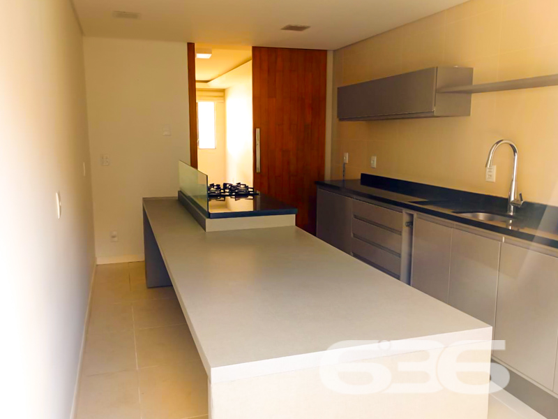Casa à venda no Bom Retiro, Joinville | 2 quartos 