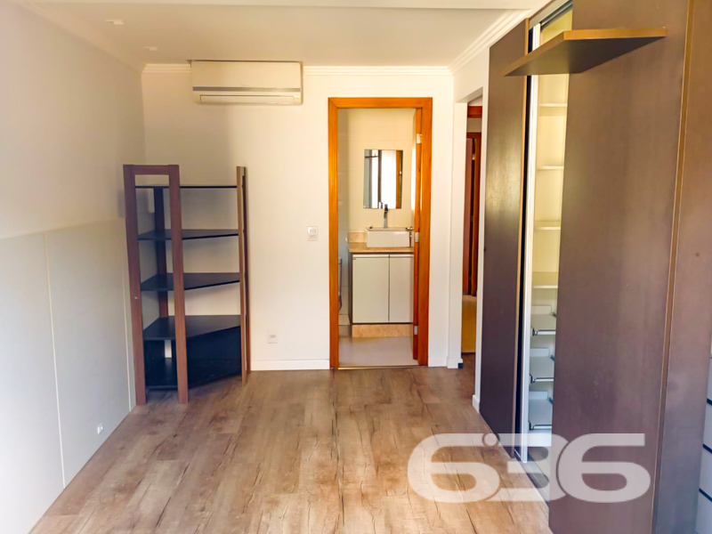 Casa à venda no Bom Retiro, Joinville | 2 quartos 