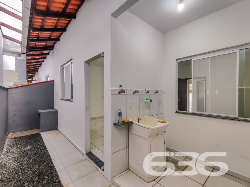Casa geminada térrea no Centro de Balneário Barra