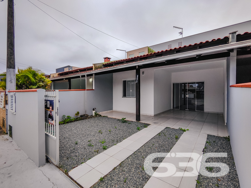 Casa geminada térrea no Centro de Balneário Barra
