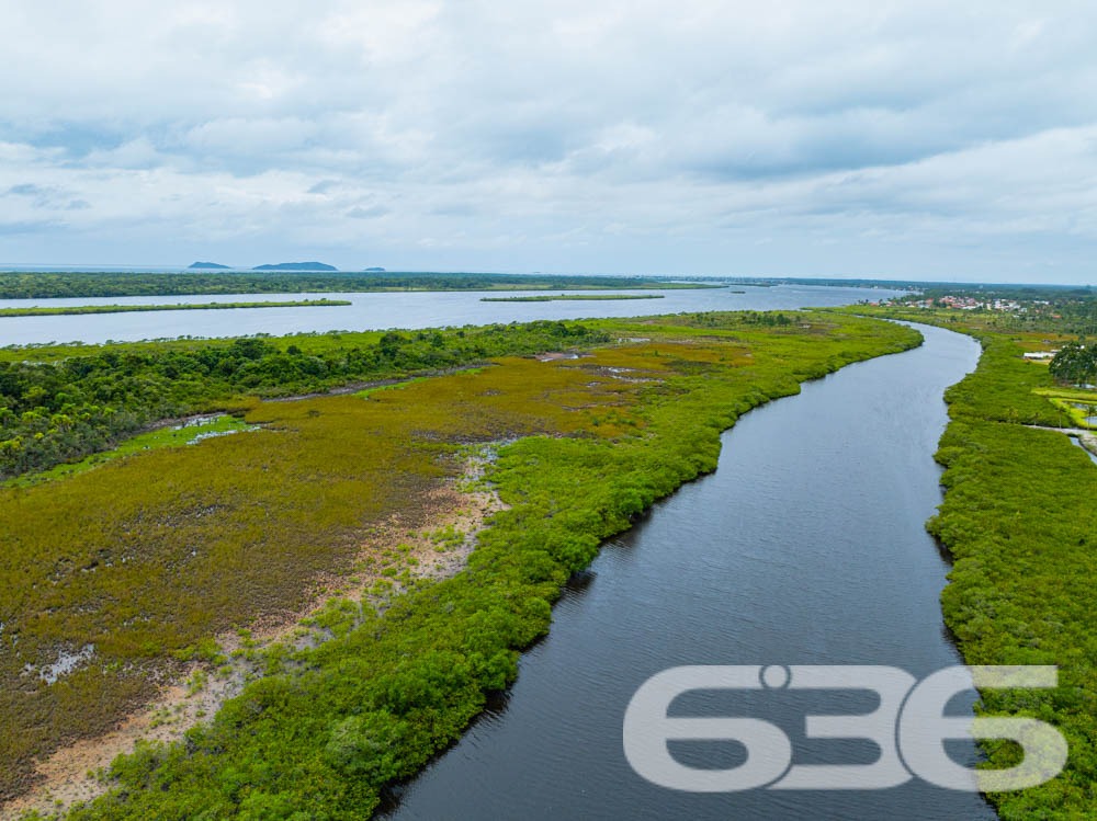 Terreno à venda no Pinheiros, Balneário Barra do S