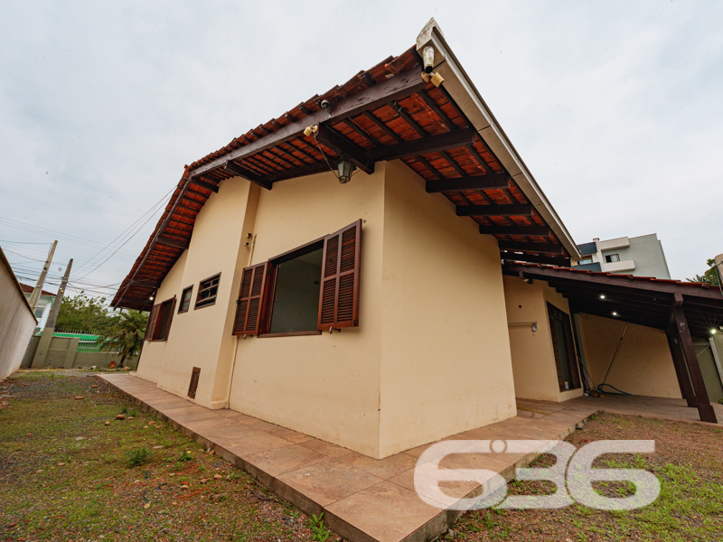 Casa à venda no Saguaçu, Joinville | 4 quartos, se