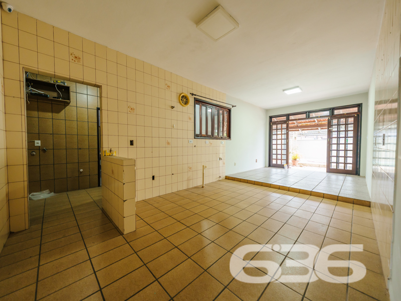 Casa à venda no Saguaçu, Joinville | 4 quartos, se