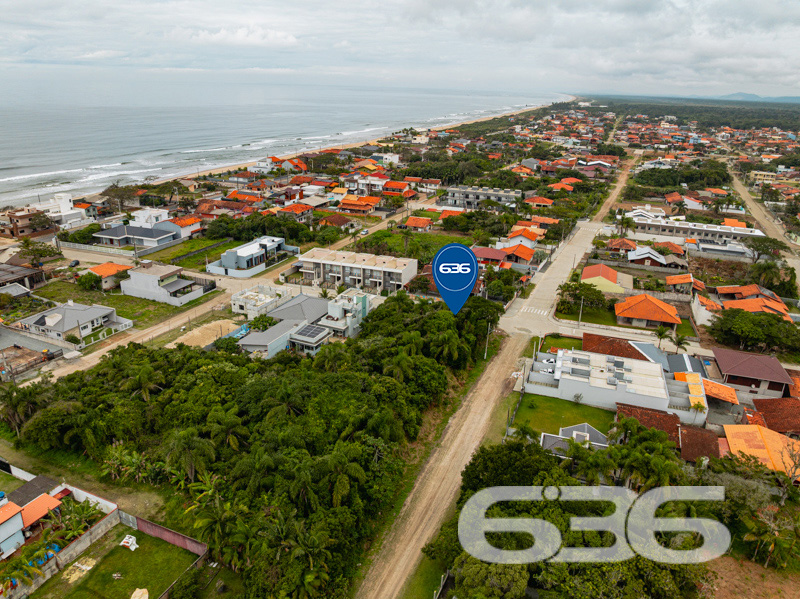 Terreno à venda no bairro Salinas, Balneário Barra