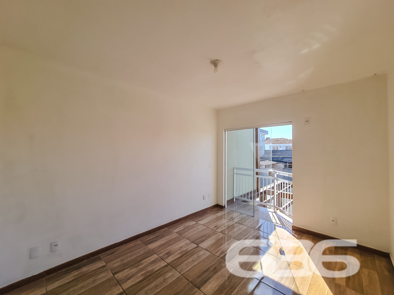Sobrado à venda no Fátima, Joinville | 2 quartos |