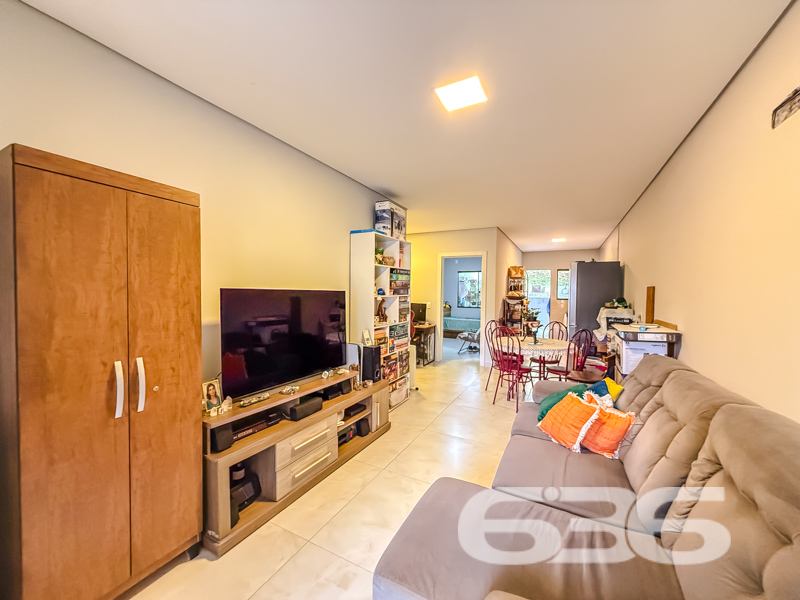 Casa à venda no Vila Nova, Joinville | estuda perm