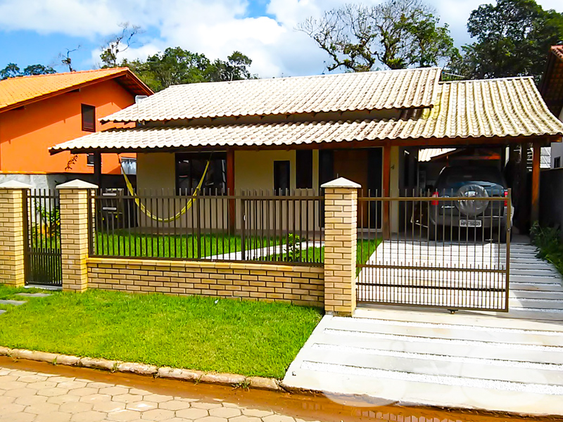 Casa à venda no Centro, Araquari | 2 quartos | 2 v