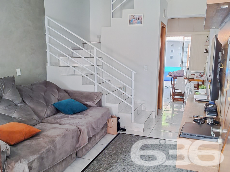 Sobrado à venda no Nova Brasília, Joinville | 2 qu