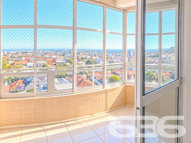 Apartamento à venda na Enseada, São Francisco do S