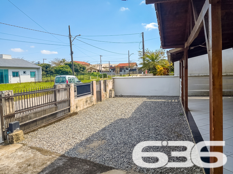 Casa à venda no bairro Salinas, Balneário Barra do