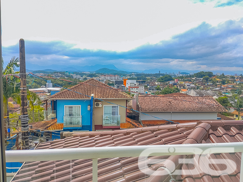 Sobrado à venda no Itaum, Joinville | 3 quartos | 