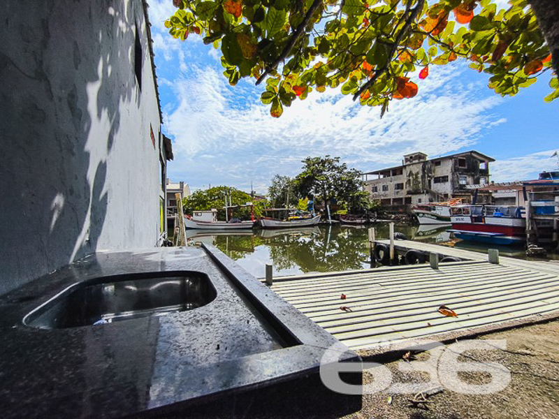 Sobrado à venda no Centro, Balneário Barra do Sul 