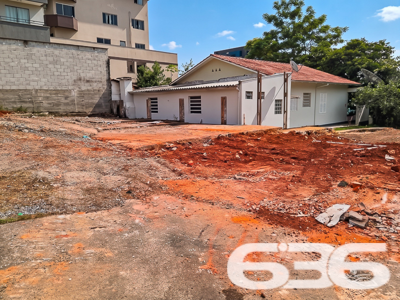 Terreno à venda no Saguaçu, Joinville | 649m²
Des