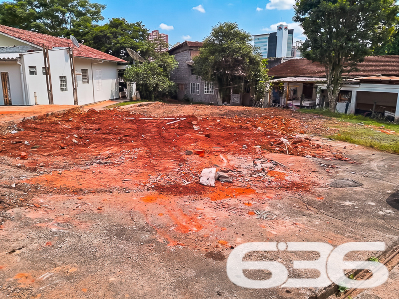 Terreno à venda no Saguaçu, Joinville | 649m²
Des