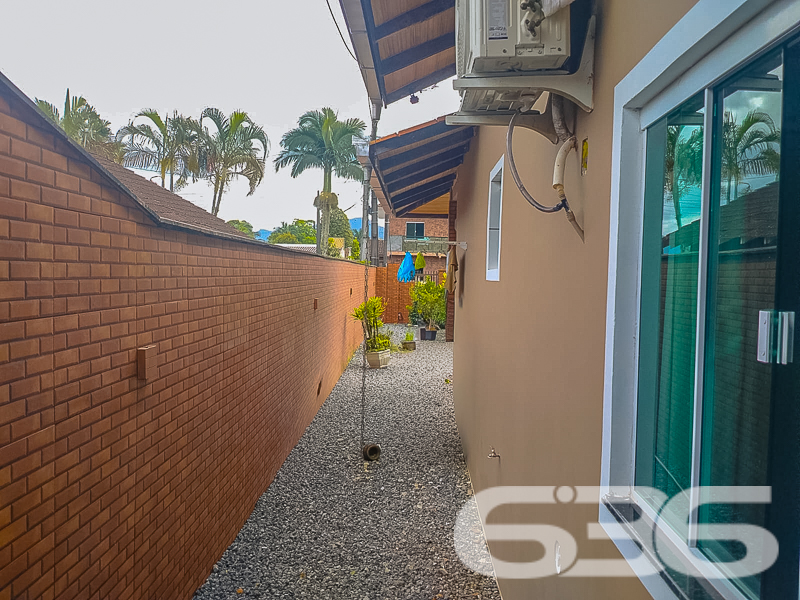 Casa à venda na Vila Nova, Joinville | 3 quartos,