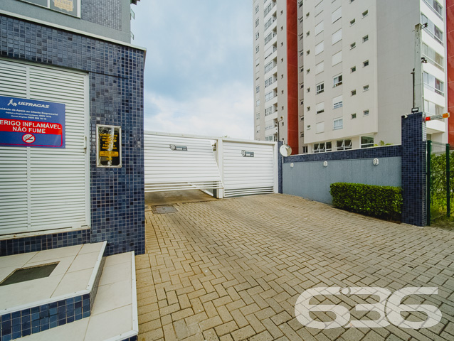 APARTAMENTO EXCEPCIONAL NO BAIRRO ATIRADORES - UMA OPORTUNIDADE IMPERDÍVEL EM JOINVILLE!
Está pronto para elevar seu padrão de vida? Não perca esta oportunidade única! Este apartamento localizado no prestigiado bairro Atiradores é um verdadeiro tesouro.
Com três quartos espaçosos, salas de estar e jantar generosas, cozinha totalmente equipada, banheiros modernos e até uma churrasqueira, esta unidade personifica o conforto e o estilo de vida sofisticado.
E as vantagens não param por aí! O edifício oferece uma área de lazer completa, incluindo piscina, playground, academia e muito mais. A localização é simplesmente imbatível: a poucos passos do centro de Joinville, com uma ampla variedade de lojas, restaurantes e excelente acesso ao transporte público.
E tem mais: não se preocupe com espaço. Este apartamento possui mais de 100m² de área privativa, proporcionando amplo espaço para você e sua família viverem com felicidade e conforto.
Não perca mais tempo, agende uma visita agora! As imagens são apenas ilustrativas, mas garantimos que o apartamento é ainda mais deslumbrante pessoalmente. Venha conferir e se encantar!
Entre em contato com um de nossos corretores:
Telefone: 47 3451-0636
WhatsApp: 47 99190-0636