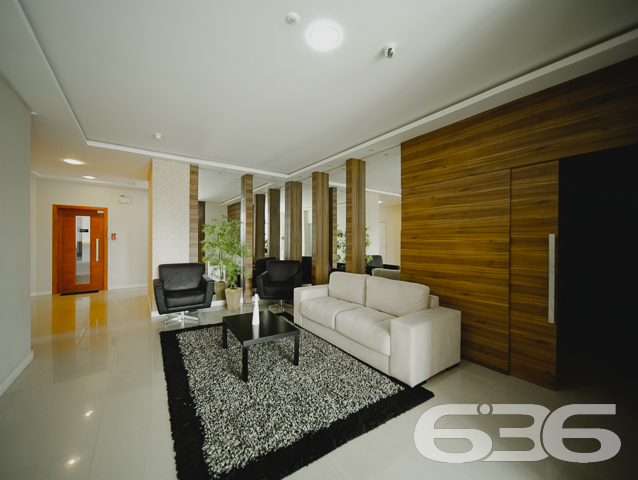 APARTAMENTO EXCEPCIONAL NO BAIRRO ATIRADORES - UMA OPORTUNIDADE IMPERDÍVEL EM JOINVILLE!
Está pronto para elevar seu padrão de vida? Não perca esta oportunidade única! Este apartamento localizado no prestigiado bairro Atiradores é um verdadeiro tesouro.
Com três quartos espaçosos, salas de estar e jantar generosas, cozinha totalmente equipada, banheiros modernos e até uma churrasqueira, esta unidade personifica o conforto e o estilo de vida sofisticado.
E as vantagens não param por aí! O edifício oferece uma área de lazer completa, incluindo piscina, playground, academia e muito mais. A localização é simplesmente imbatível: a poucos passos do centro de Joinville, com uma ampla variedade de lojas, restaurantes e excelente acesso ao transporte público.
E tem mais: não se preocupe com espaço. Este apartamento possui mais de 100m² de área privativa, proporcionando amplo espaço para você e sua família viverem com felicidade e conforto.
Não perca mais tempo, agende uma visita agora! As imagens são apenas ilustrativas, mas garantimos que o apartamento é ainda mais deslumbrante pessoalmente. Venha conferir e se encantar!
Entre em contato com um de nossos corretores:
Telefone: 47 3451-0636
WhatsApp: 47 99190-0636