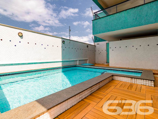 Apartamento com 3 quartos sendo 1 suíte, no bairro Saguaçu, cidade de Joinville.

São 144m² de área total, 107m² de área privativa e 1 vaga de garagem coberta.

O apartamento está localizado no 10º andar, num prédio com 3 apartamentos por andar.

Layout Interno:
*sala de estar e sala de jantar
*cozinha
*churrasqueira
*área de serviço

Áreas Comuns:
*piscina
*energia solar
*portão eletrônico
*interfone
*elevador social
*salão de festas
*salão de jogos

Imóvel Averbado.

Agende a sua visita nesse apartamento. Você pode se apaixonar!

Imobiliária 636
47 3451-0636 47 99190-0636
Rua Alexandre Schlemm, 636 – Anita Garibaldi
Joinville | Santa Catarina 

https://imobiliaria636.com.br 