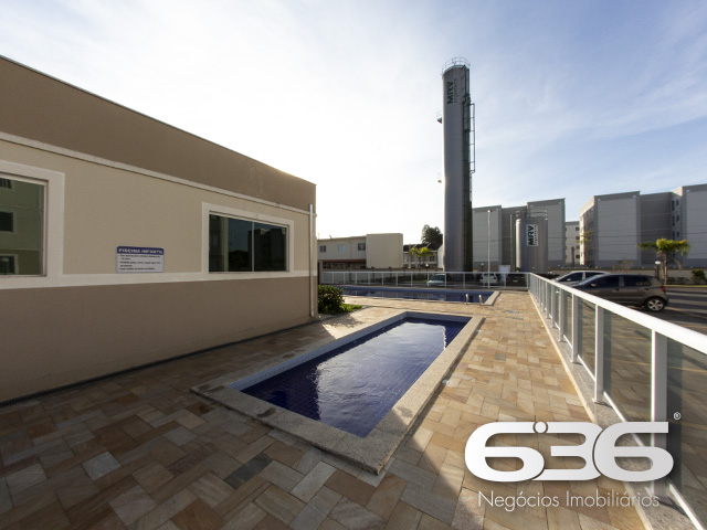 Descubra o seu novo lar no coração do bairro Vila Nova, em Joinville, Santa Catarina. Este moderno apartamento oferece um espaço prático e aconchegante de 48,78 m², perfeito para quem busca conforto e uma excelente localização na cidade.

A localização é realmente privilegiada, garantindo uma qualidade de vida excepcional. Com fácil acesso ao centro, o apartamento está a apenas 4 km da Expoville, um dos locais mais emblemáticos de Joinville. Além disso, você estará a poucos passos do Terminal de Ônibus, facilitando o seu deslocamento diário, e próximo à Caixa Econômica e ao Mercado, proporcionando total conveniência para suas compras e serviços.

Este apartamento é ideal para famílias e indivíduos que valorizam um estilo de vida prático sem abrir mão do conforto. São 2 dormitórios que oferecem um espaço convidativo para relaxar e desfrutar de momentos em família. O condomínio fechado traz segurança e tranquilidade para seus moradores, enquanto as opções de lazer completam o cenário perfeito para sua nova vida. Com uma piscina e áreas comuns bem planejadas, você terá sempre atividades para entreter sua família e amigos.


Além desses atrativos, a rua pavimentada em frente ao imóvel facilita o tráfego e o acesso ao apartamento. Se você está em busca de um lar que combina modernidade, localização conveniente e um ambiente seguro e agradável, este é o lugar perfeito para você.

E ainda tem mais: aproveite as condições especiais de pagamento para concretizar o seu sonho de morar em um dos bairros mais desejados de Joinville. Não perca esta oportunidade única de viver em um imóvel que oferece tudo o que você sempre desejou.

Entre em contato agora mesmo com a 636 Negócios Imobiliários e agende uma visita. Venha conhecer de perto o seu futuro lar e prepare-se para uma nova etapa de felicidade e realização na sua vida!

 636 NEGÓCIOS IMOBILIÁRIOS: A SUA MELHOR ESCOLHA
Com mais de 30 anos de experiência, a 636 Negócios Imobiliários é sua parceira ideal para encontrar o imóvel perfeito. Estamos prontos para ajudá-lo a fazer deste imóvel o seu novo lar.
 
Telefone: (47) 3451-0636
WhatsApp: (47) 99190-0636
 
Não perca esta oportunidade única. Visite nosso site para mais informações: i636.com.br