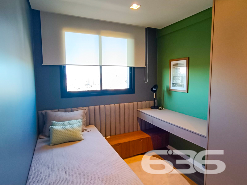 Apartamento alto padrão à venda no Anita Garibaldi em Joinville/SC – Moderno, funcional e com lazer completo!
Apresentamos um apartamento novo, com 113,81 m² privativos, projetado para quem valoriza conforto, estilo e qualidade de vida. Localizado em um dos bairros mais desejados de Joinville, o Anita Garibaldi, esse imóvel combina sofisticação, funcionalidade e uma infraestrutura completa de lazer.
O apartamento conta com uma planta bem distribuída, com ambientes integrados e acabamento impecável. São 2 dormitórios bem planejados, sendo 1 suíte, além de um banheiro social, sala de estar e jantar, cozinha e copa integradas, sacada com churrasqueira e uma decoração que une elegância e aconchego. O projeto de interiores explora tons neutros, revestimentos nobres e iluminação planejada, ideal para quem busca morar bem ou investir com segurança.
Mais que um lar, esse empreendimento é um conceito de bem-estar. Além disso, é 100% pet friendly, com soluções como ducha higiênica na sacada, portinholas e itens opcionais para seu pet.
Agende uma visita com a equipe da 636 Negócios Imobiliários e encante-se com cada detalhe. Aqui, experiência, segurança jurídica e dedicação constroem grandes conquistas.
636 NEGÓCIOS IMOBILIÁRIOS: A SUA MELHOR ESCOLHA
Com mais de 30 anos de experiência, a 636 Negócios Imobiliários é sua parceira ideal para encontrar o imóvel perfeito. Estamos prontos para ajudá-lo a fazer deste imóvel o seu novo lar.
Telefone: (47) 3451-0636
WhatsApp: (47) 99190-0636
Não perca esta oportunidade única. Visite nosso site para mais informações: i636.com.br
