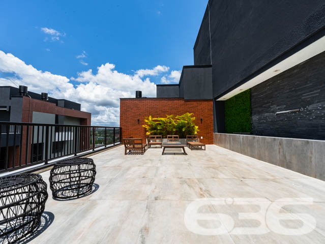 SEU NOVO LAR! APARTAMENTO COM SUÍTE + QUARTO NO BAIRRO ANITA GARIBALDI - ESTUDA PERMUTA

Este é um belíssimo imóvel com 63,32m² privativos, tendo em sua composição 2 dormitórios confortáveis (sendo uma suíte), sala de estar e sala de jantar, copa e cozinha conjugada, banheiro social e uma ótima sacada com churrasqueira - para aproveitar bons momentos ao lado de pessoas especiais. 

E para melhorar seus momentos de lazer e descontração, o residencial ainda possui espaço zen, espaço fitness, piscina, brinquedoteca e playground para as crianças, gazebo, pergolado, praça, pista de caminhada, quiosque com churrasqueira, salão de festas com espaço gourmet e salão de jogos para aproveitar com a galera!

Situado em um dos melhores bairros da cidade, onde você encontra tudo o que mais deseja a poucos passos do seu lar. 

Conta com uma vaga de garagem coberta.

Não perca tempo! Viva a vida que você merece.

Previsão de entrega: 10/2024.

Fale conosco e saiba mais:
Telefone: (47) 3451-0636
WhatsApp: (47) 99190-0636

Imobiliária 636. 