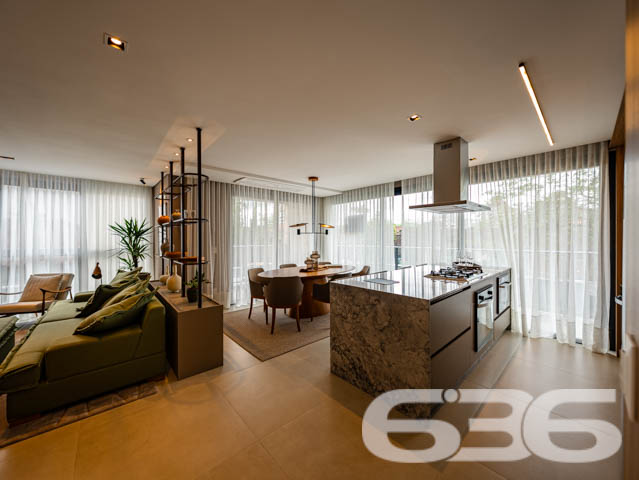 SEU NOVO LAR! APARTAMENTO DE ALTO PADRÃO COM 3 SUÍTES NO BAIRRO SANTO ANTÔNIO - ESTUDA PERMUTA
Este exclusivo apartamento de alto padrão redefine a ideia de moradia sofisticada no bairro Santo Antônio.
Com 153m² de área privativa, esse apartamento oferece o que há de mais moderno e estiloso. São 3 suítes encantadoras, salas de estar e jantar espaçosas e bem iluminadas, cozinha integrada, banheiro social e 2 vagas de garagem cobertas.
Desfrute de uma série de facilidades no próprio condomínio, como piscina com vista panorâmica, lounge, academia, playground e salão de festas com espaço gourmet.
Sua localização é privilegiada, situando-se entre o centro e a zona industrial da cidade. Aqui, você estará cercado por uma variedade de lojas, shoppings, restaurantes, escolas e hospitais, proporcionando uma vida prática e dinâmica.
Este é o momento de transformar seu estilo de vida. Entre em contato conosco para mais informações:
Telefone: (47) 3451-0636
WhatsApp: (47) 99190-0636
Imobiliária 636 - Transformando Sonhos em Moradias de Excelência.