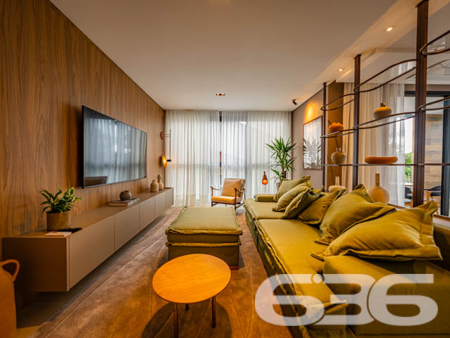 SEU NOVO LAR! APARTAMENTO DE ALTO PADRÃO COM 3 SUÍTES NO BAIRRO SANTO ANTÔNIO - ESTUDA PERMUTA
Este exclusivo apartamento de alto padrão redefine a ideia de moradia sofisticada no bairro Santo Antônio.
Com 153m² de área privativa, esse apartamento oferece o que há de mais moderno e estiloso. São 3 suítes encantadoras, salas de estar e jantar espaçosas e bem iluminadas, cozinha integrada, banheiro social e 2 vagas de garagem cobertas.
Desfrute de uma série de facilidades no próprio condomínio, como piscina com vista panorâmica, lounge, academia, playground e salão de festas com espaço gourmet.
Sua localização é privilegiada, situando-se entre o centro e a zona industrial da cidade. Aqui, você estará cercado por uma variedade de lojas, shoppings, restaurantes, escolas e hospitais, proporcionando uma vida prática e dinâmica.
Este é o momento de transformar seu estilo de vida. Entre em contato conosco para mais informações:
Telefone: (47) 3451-0636
WhatsApp: (47) 99190-0636
Imobiliária 636 - Transformando Sonhos em Moradias de Excelência.