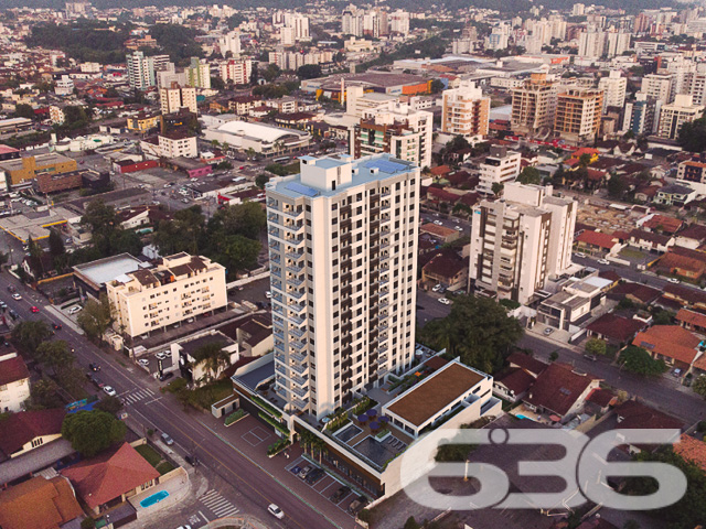 Descubra o Luxo de Viver Bem em Joinville: Apartamento no Bairro Santo Antônio
A 636 Negócios Imobiliários tem o orgulho de apresentar este apartamento localizado no coração de Joinville, no prestigiado bairro Santo Antônio. Com entrega prevista para setembro de 2024, este imóvel é uma verdadeira obra de arte arquitetônica, combinando design moderno, funcionalidade e uma localização inigualável.
Características do Imóvel:
Tipo de Imóvel: Apartamento
Quartos: 2 Dormitórios e 1 suíte.
Banheiros: 2 Banheiros com design moderno e sofisticado.
Sala de Estar e Jantar Conjugadas: Espaços amplos com excelente iluminação natural, perfeitos para receber amigos e familiares.
Cozinha: Planejada para ser o coração da casa, com copa e cozinha conjugadas, equipadas com modernas instalações.
Sacada com Churrasqueira: Desfrute de momentos inesquecíveis.
Mais Comodidades:
Garagem coberta para a segurança de seus veículos.
Permitido animais, trazendo alegria para todos os membros da família.
Acesso facilitado a importantes vias, shopping centers, transporte público, escolas, hospitais e serviços essenciais.
Este projeto exclusivo no bairro de Santo Antônio, em uma localização privilegiada de esquina, oferece não apenas um apartamento, mas um verdadeiro lar para quem valoriza tranquilidade, segurança e a conveniência de ter tudo ao alcance em uma das áreas mais desejadas de Joinville.
Viva o Melhor que Joinville tem a Oferecer:
A 636 Negócios Imobiliários, com mais de 30 anos de experiência no mercado, garante a perfeição técnico-jurídica em cada detalhe deste empreendimento. Com a nossa dedicação e compromisso, cada cliente encontra não só um imóvel, mas um investimento seguro em qualidade de vida e bem-estar.
Convidamos você a descobrir como é viver no que há de melhor. Contate-nos hoje mesmo para saber mais sobre este imóvel exclusivo e agende sua visita. Aproveite a oportunidade de fazer deste apartamento o seu novo endereço.
636 NEGÓCIOS IMOBILIÁRIOS: A SUA MELHOR ESCOLHA
Com mais de 30 anos de experiência, a 636 Negócios Imobiliários é sua parceira ideal para encontrar o imóvel perfeito. Estamos prontos para ajudá-lo a fazer deste imóvel o seu novo lar.
Telefone: (47) 3451-0636
WhatsApp: (47) 99190-0636
Não perca esta oportunidade única. Visite nosso site para mais informações: i636.com.br