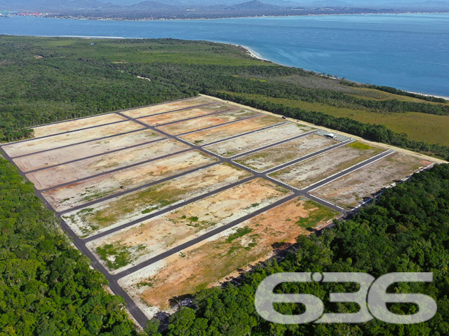 Belíssimo terreno em Ubatuba, São Francisco do Sul - SC. Com suas características únicas e localização estratégica, este terreno oferece uma oportunidade única para quem deseja qualidade de vida ou um retorno seguro em investimentos imobiliários.
Detalhes do Terreno:
* Localização Privilegiada: Situado no bairro Ubatuba, um dos locais mais cobiçados de São Francisco do Sul, o terreno oferece fácil acesso às principais vias e está cercado por uma bela paisagem natural.
* Infraestrutura Completa: Rua pavimentada com acesso facilitado e orientação para o norte, garantindo iluminação natural otimizada e um clima agradável o ano todo.
Vantagens de Investir em Ubatuba:
* Crescimento e Valorização: Ubatuba está em uma fase de crescimento e valorização contínua, com desenvolvimentos residenciais e comerciais que enriquecem a região.
* Qualidade de Vida: A localização oferece uma combinação perfeita de tranquilidade e acesso a serviços, ideal para famílias ou qualquer pessoa que busca um refúgio na natureza sem abrir mão da conveniência.
Por Que Escolher a 636 Negócios Imobiliários?
Com mais de 30 anos de experiência no mercado imobiliário e uma reputação impecável, a 636 Negócios Imobiliários é reconhecida por sua excelência e perfeição técnico-jurídica. Nossa equipe é composta por mais de 50 corretores especializados e diversos núcleos de apoio que garantem um serviço de qualidade superior e uma experiência de compra sem igual.
Este terreno não é apenas uma parcela de terra; é uma promessa de futuro, seja para a construção de um lar ou para um investimento seguro e rentável. Contate a 636 Negócios Imobiliários hoje mesmo e dê o primeiro passo em direção ao sucesso de seu próximo grande projeto imobiliário!
636 NEGÓCIOS IMOBILIÁRIOS: A SUA MELHOR ESCOLHA
Com mais de 30 anos de experiência, a 636 Negócios Imobiliários é sua parceira ideal para encontrar o imóvel perfeito. Estamos prontos para ajudá-lo a fazer deste imóvel o seu novo lar.
Telefone: (47) 3451-0636
WhatsApp: (47) 99190-0636
Não perca esta oportunidade única. Visite nosso site para mais informações: i636.com.br
