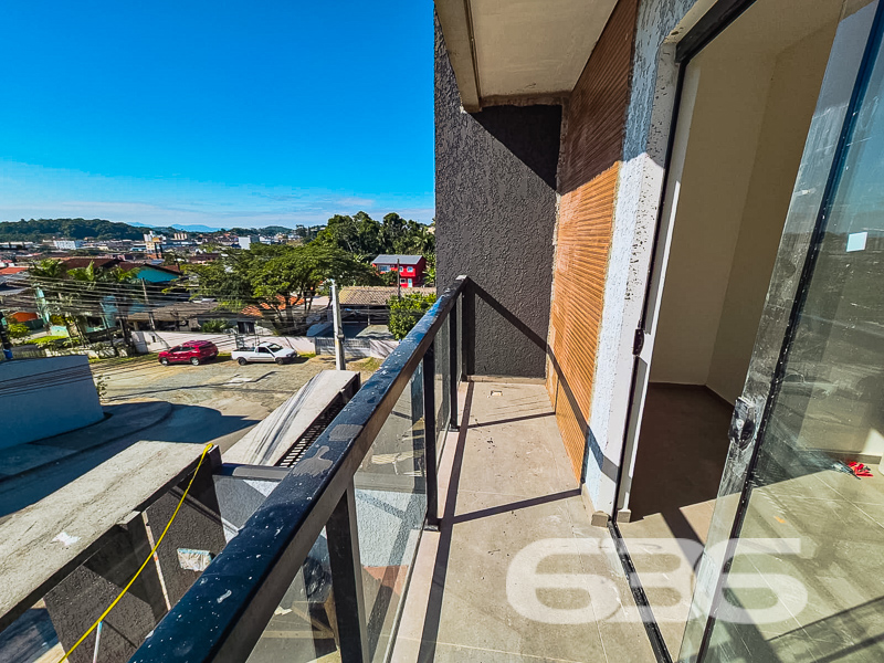 Sobrado à venda no Santa Catarina, Joinville | 2 s